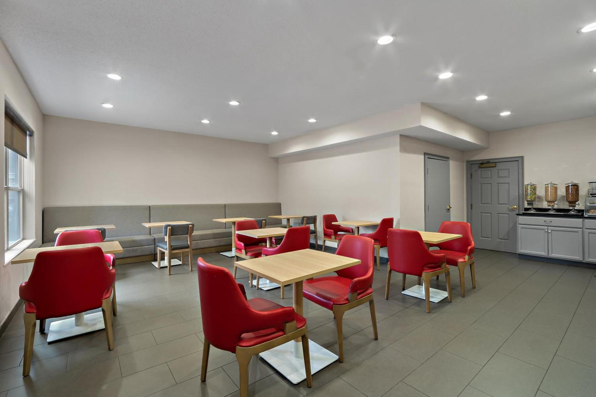 Comfort Inn & Suites Santee I-95 Екстериор снимка