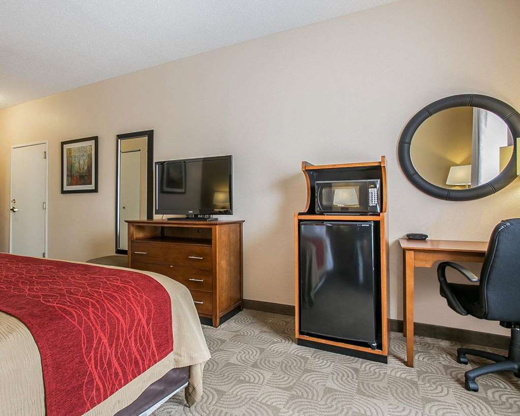 Comfort Inn & Suites Santee I-95 Стая снимка