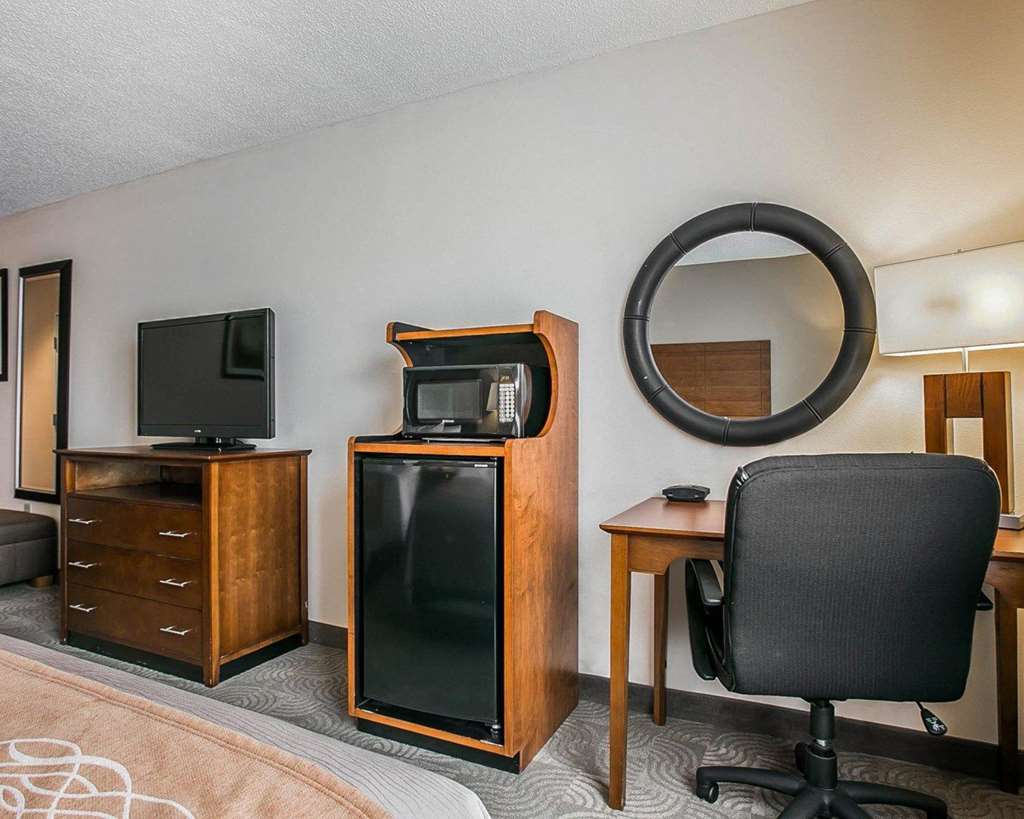 Comfort Inn & Suites Santee I-95 Стая снимка