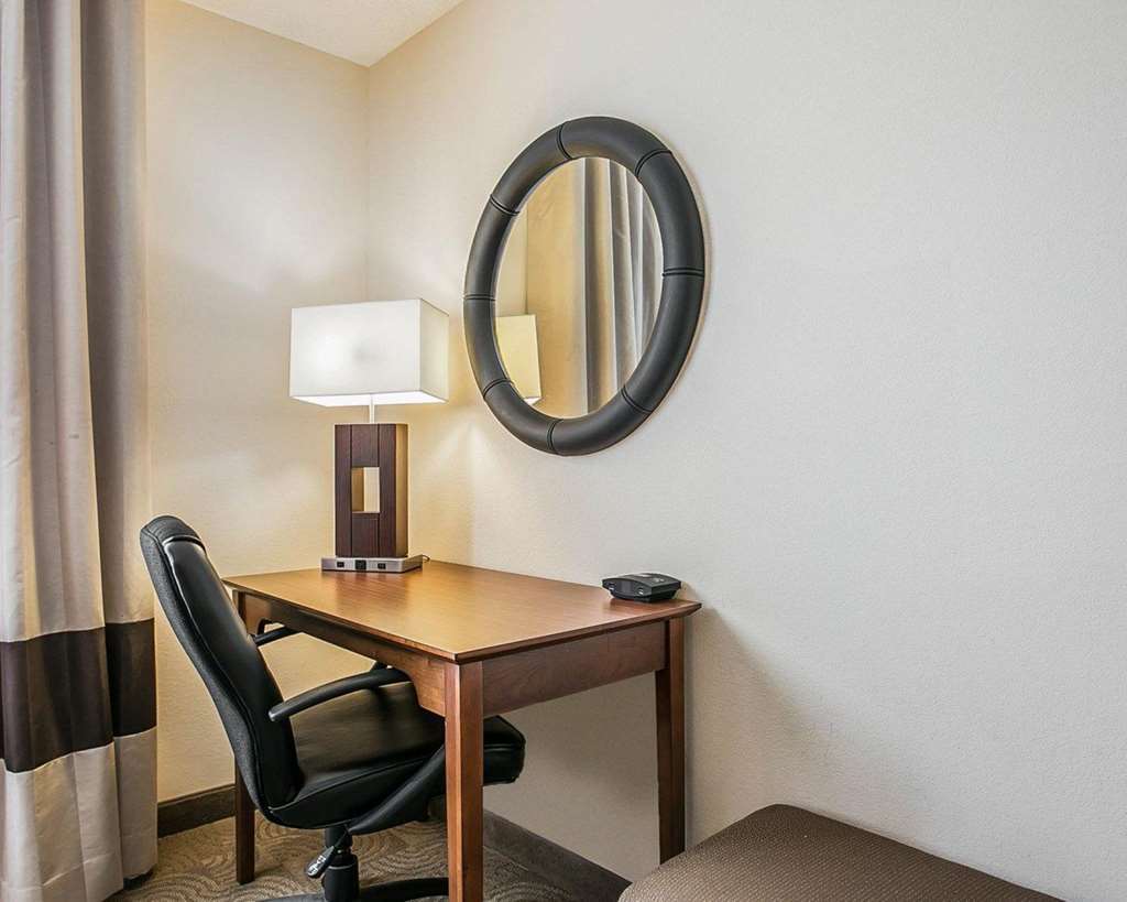 Comfort Inn & Suites Santee I-95 Стая снимка
