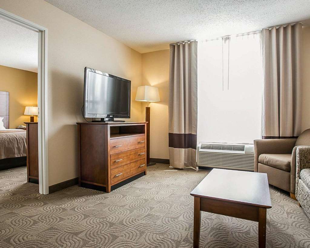 Comfort Inn & Suites Santee I-95 Стая снимка